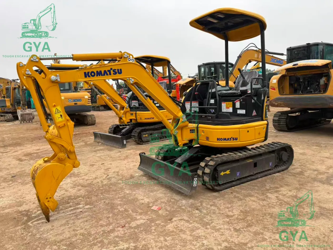 Used Komatsu excavator in the yard in China