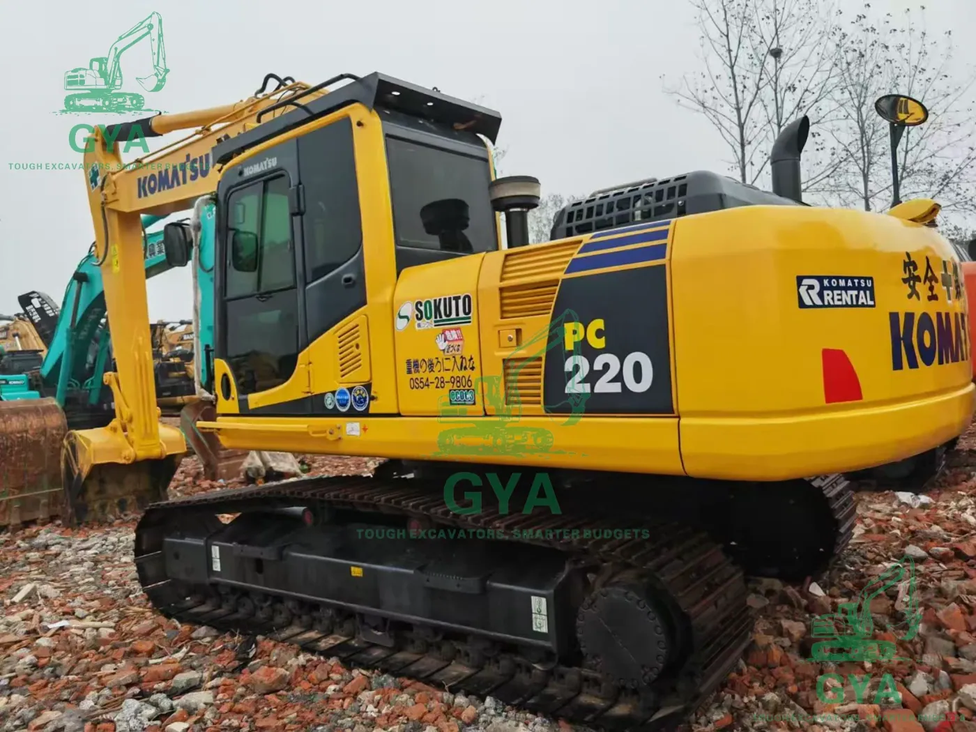 Used Komatsu PC220-8