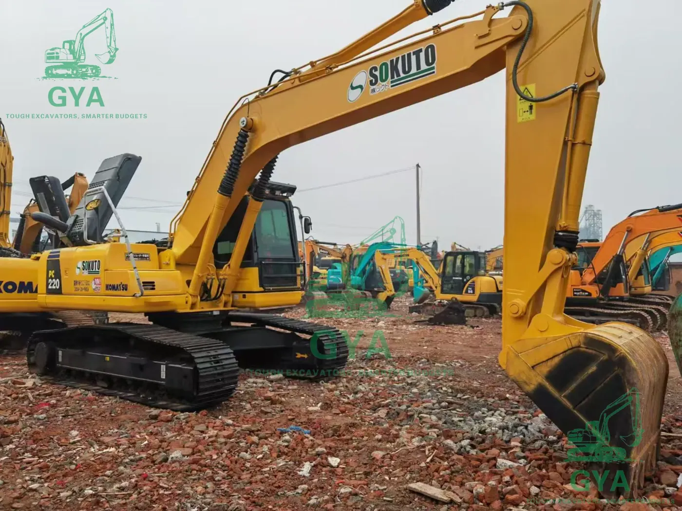 Used Komatsu PC220-8