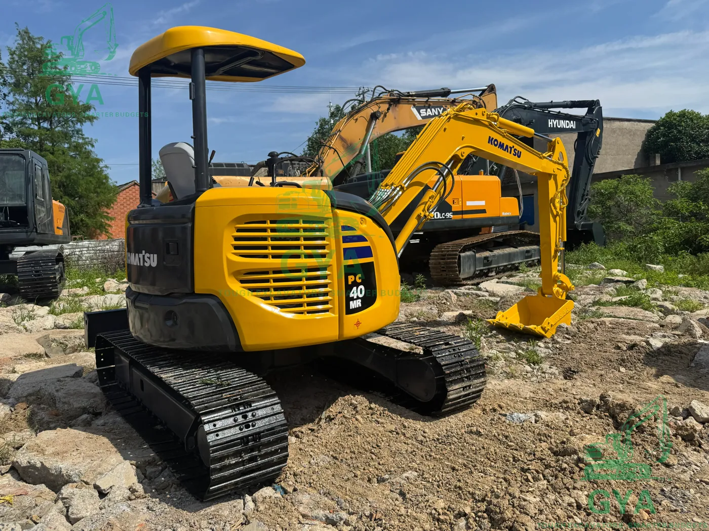 Used Komatsu PC40MR excavator for export from China