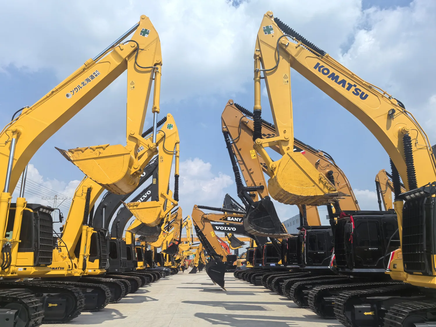 Inside the Anhui Gangya yard and loading dock in China
